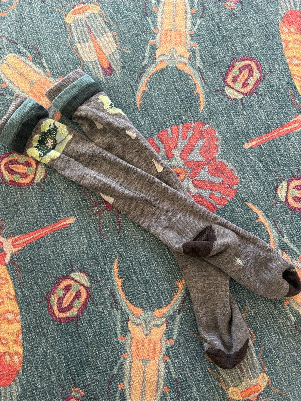 Smartwool women’s Gray super long winter socks M
